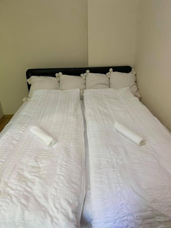 Szeged Suncity Apartman Buitenkant foto